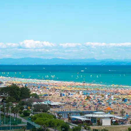 Bright With Garden And Parking - Beahost - Apartment Bibione