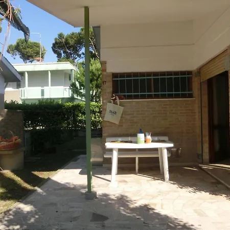 Bright With Garden And Parking - Beahost - *